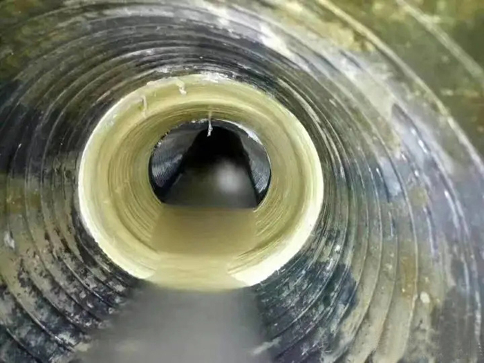 鄂托克前内衬修复法通常适用于哪些类型的断面管道