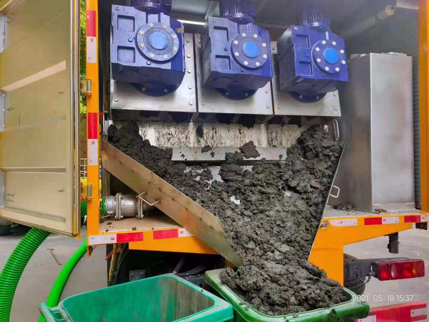 鄂托克前化粪池清掏城市维护站-泥浆净化干湿分离处理